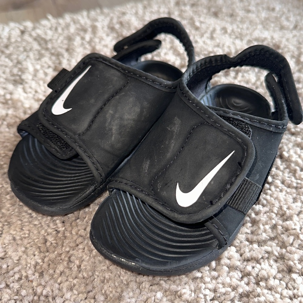 Kids NIKE Sandals 🩴